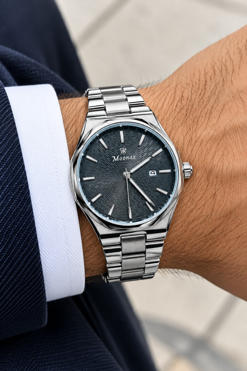 Moonax Luxury Men’s Watch – Silver Stainless Steel Bracelet with Black Textured Dial