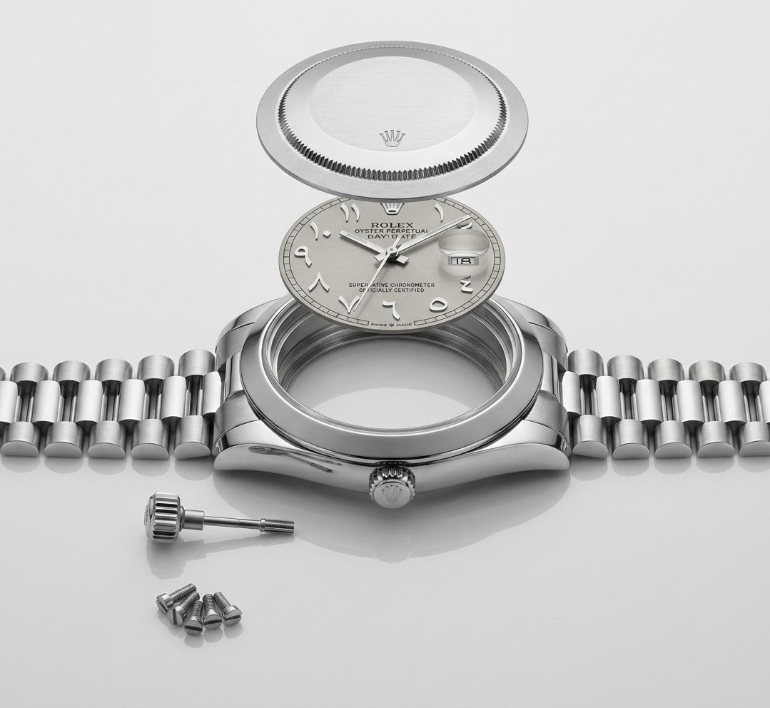 Men’s Classic Silver Luxury Watch – Silver Dial & Stainless Steel Bracelet